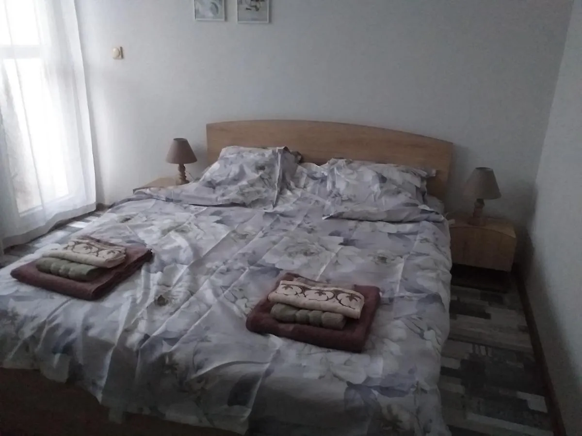 Апартамент Термите Varna Apartment